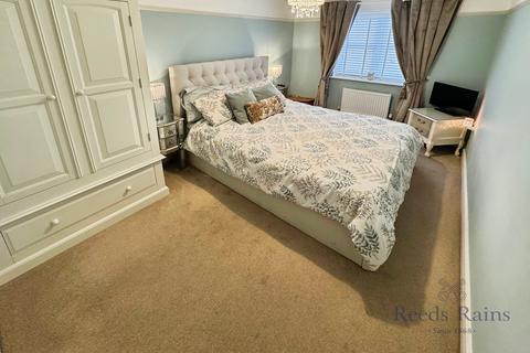3 bedroom semi-detached house for sale, The Hedgerows, Goole DN14