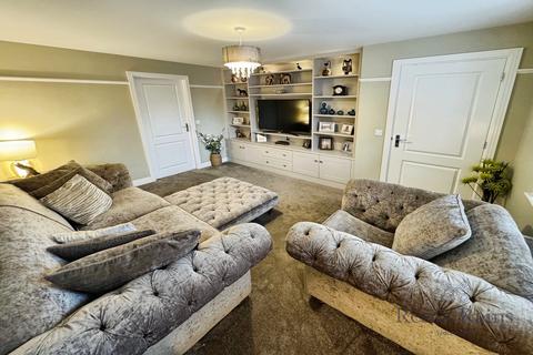 3 bedroom semi-detached house for sale, The Hedgerows, Goole DN14
