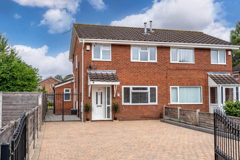 4 bedroom semi-detached house for sale, Firtree Avenue, Sale, Greater Manchester, M33