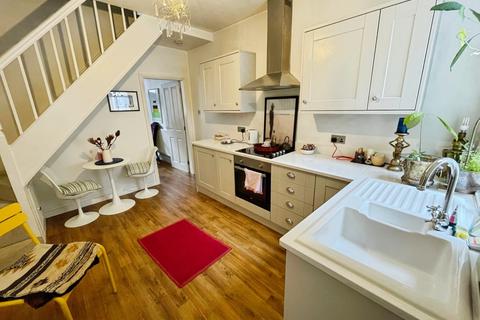 2 bedroom end of terrace house for sale, Albion Street, Chester, Cheshire, CH1