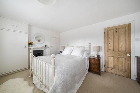 8 Fore Street, Ide, Exeter, EX2 9RQ