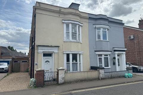 2 bedroom semi-detached house for sale, 7 Spring Gardens, Spalding, Lincolnshire PE11 2XL