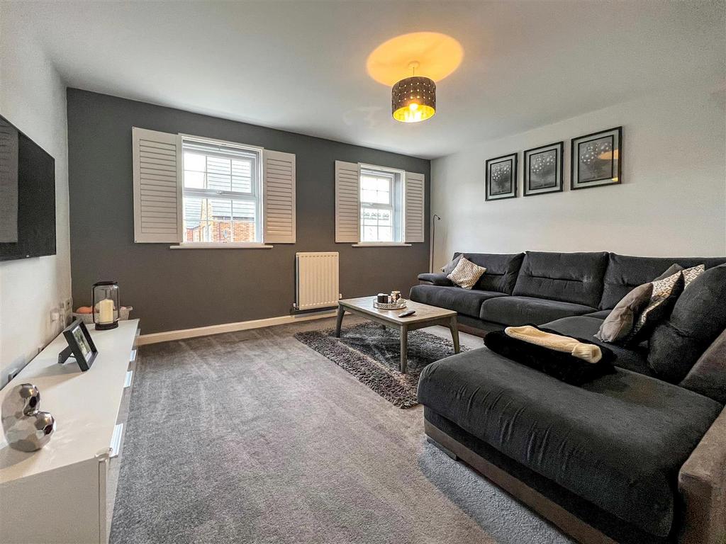 Living room 1.jpg