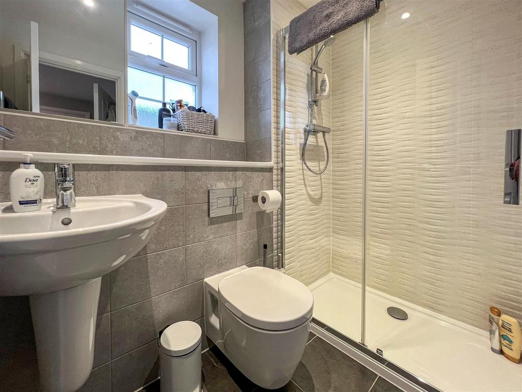 Ensuite.jpg