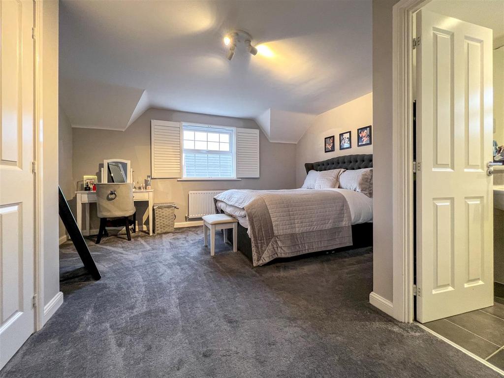 Master suite.jpg