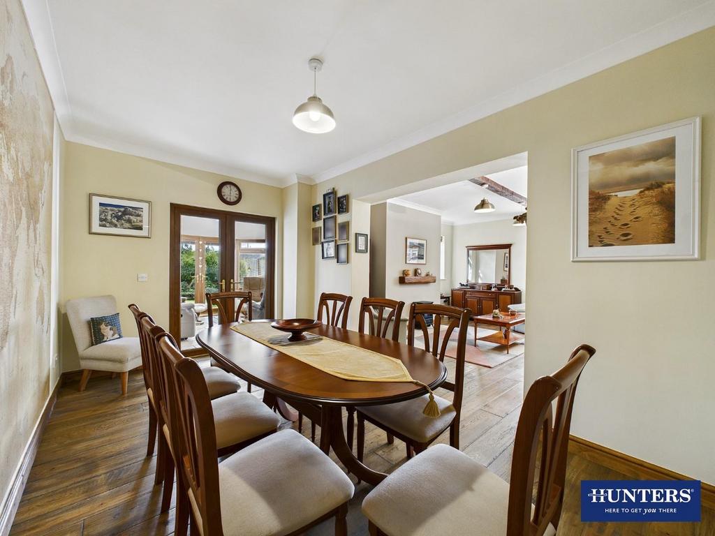 Living/Dining Room
