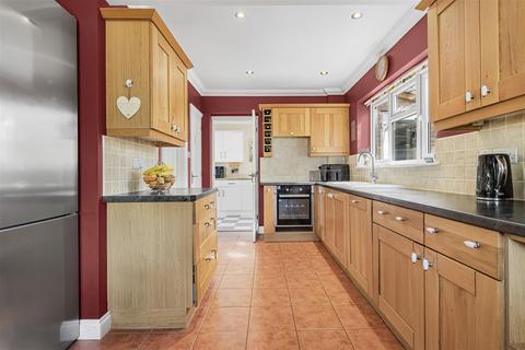 undefined, Barton Drive, Kedington CB9