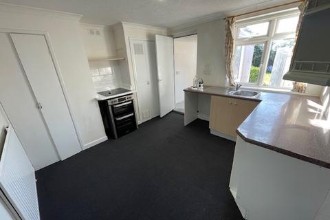 3 bedroom semi-detached house to rent, Grundisburgh Road, Woodbridge IP12