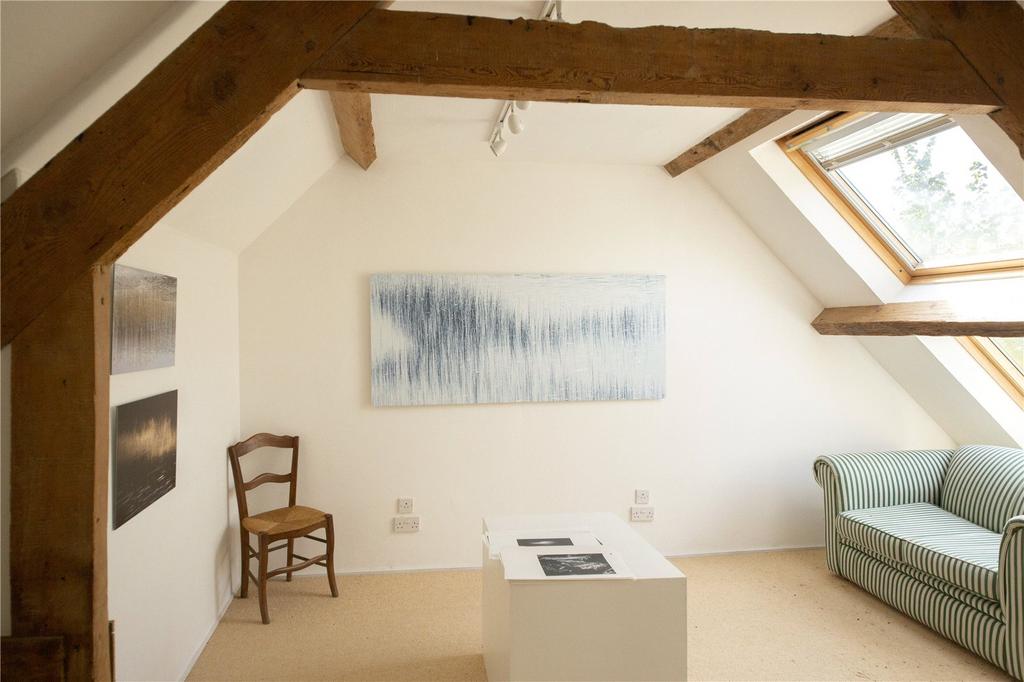 Studio Room