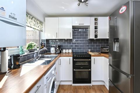 3 bedroom terraced house for sale, Saxby Close, Eastbourne