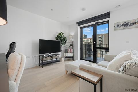 1 bedroom apartment for sale, Banyan Court, Royal Wharf, E16
