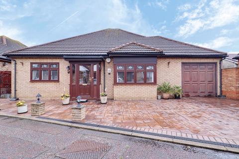 undefined, Westview Close, Rainham RM13