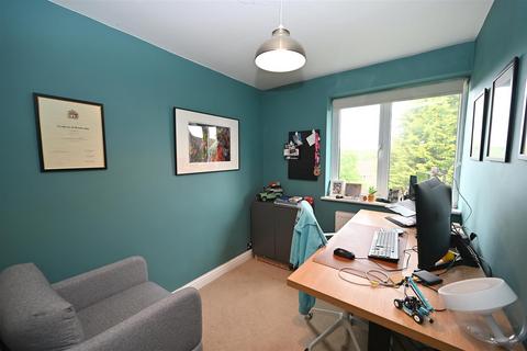 17 Green Drive, Birmingham, B32 3HU