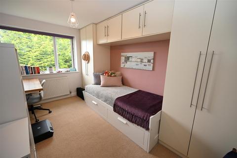 17 Green Drive, Birmingham, B32 3HU