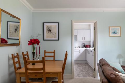 2 bedroom apartment for sale, Beech Road, Allingtons, RH2