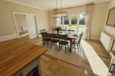 undefined, Main Street, Doncaster DN7