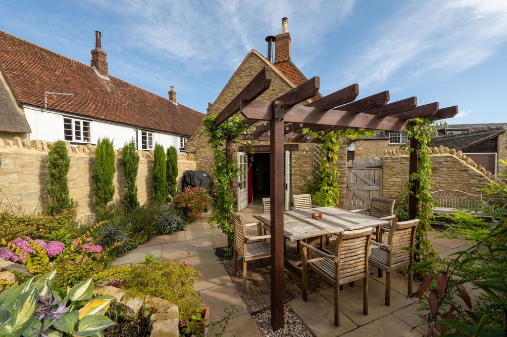 Courtyard Garden