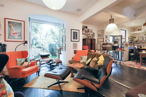 8 Berridge Road, Nottingham, NG7 6LZ