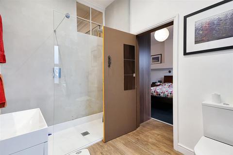 8 Berridge Road, Nottingham, NG7 6LZ