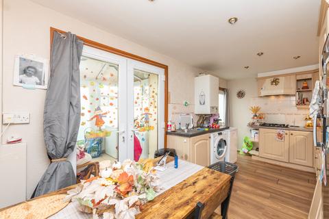 8 Caperstown Crescent, Aberdeen, AB16 7BD