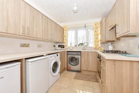 2 bedroom ground floor flat for sale, Pine Lodge Court, Deal CT14