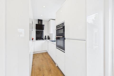 19 Breakspear Road, Ruislip, HA4 7QZ