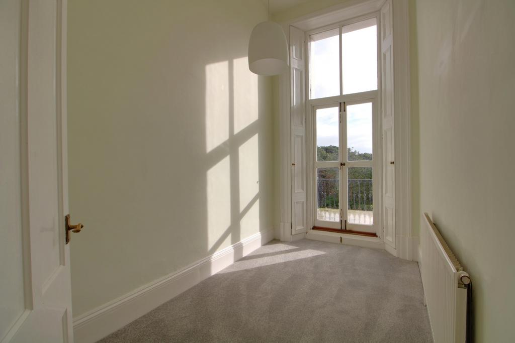 Bedroom 1@