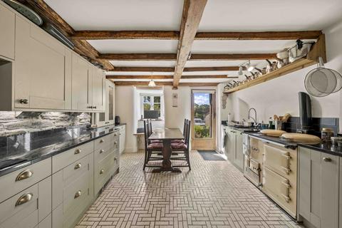 undefined, Kernborough, Kingsbridge