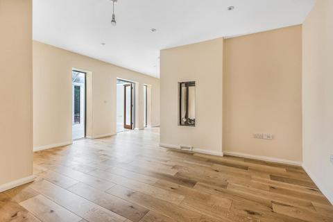 4 bedroom detached house to rent, Virginia Water,  Surrey,  GU25