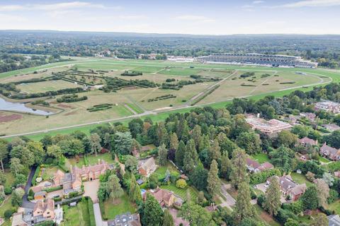 undefined, Kennel Avenue, Ascot, Berkshire