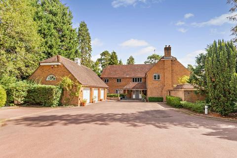 undefined, Kennel Avenue, Ascot, Berkshire