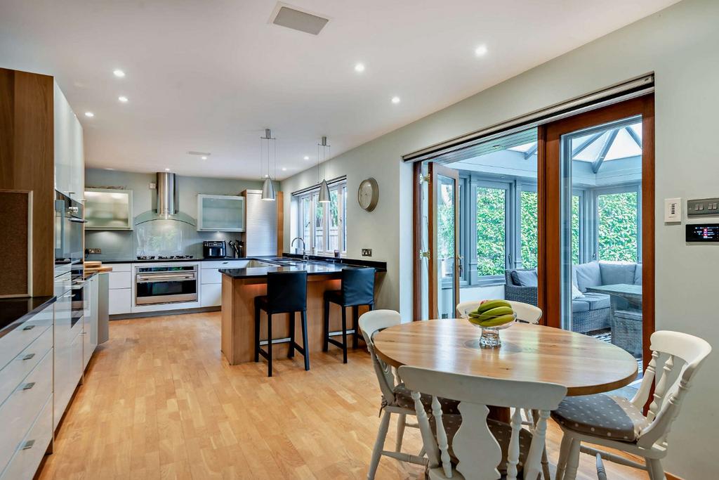 Kitchen 1