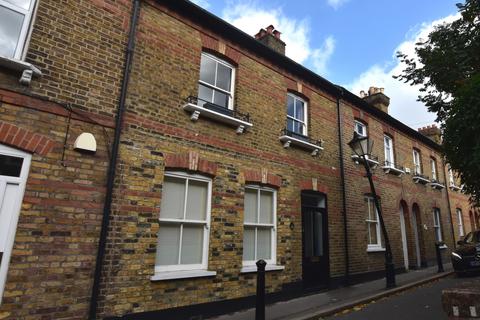 2 bedroom terraced house to rent, Chancery Lane Beckenham BR3
