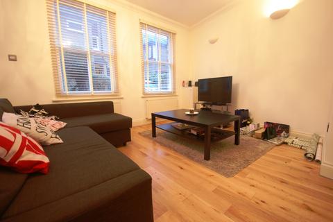 2 bedroom terraced house to rent, Chancery Lane Beckenham BR3