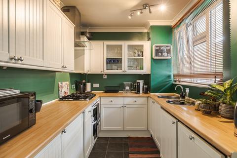 1 bedroom flat to rent, Hallfield Estate, Bayswater, London, W2