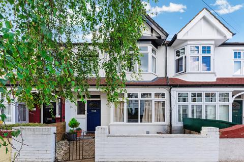 Sandringham Avenue, London SW20