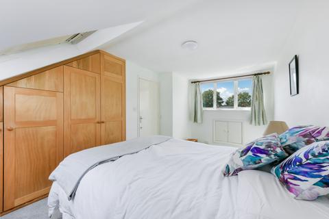 undefined, Sandringham Avenue, London SW20