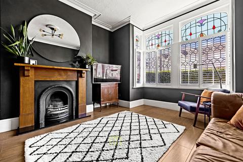 3 bedroom semi-detached house for sale, Oxford Street, Cleethorpes DN35