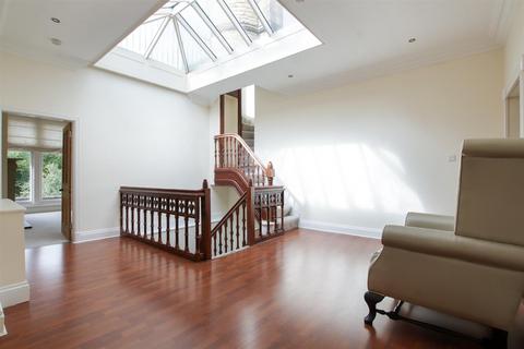 2 bedroom flat for sale, St. Margarets Road, Altrincham