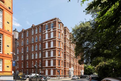 4 bedroom flat for sale, Cheyne Walk, London, SW3