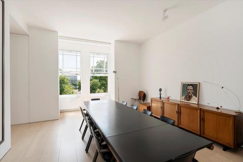 4 bedroom flat for sale, Cheyne Walk, London, SW3