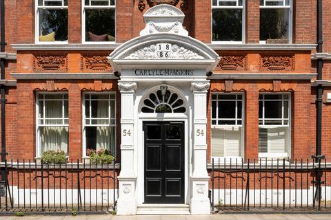 4 bedroom flat for sale, Cheyne Walk, London, SW3