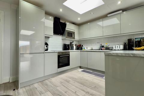 63 Layfield Road, Gillingham, ME7 2QY