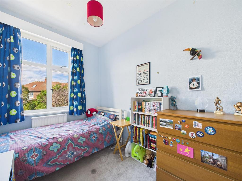 Bed 3.jpg