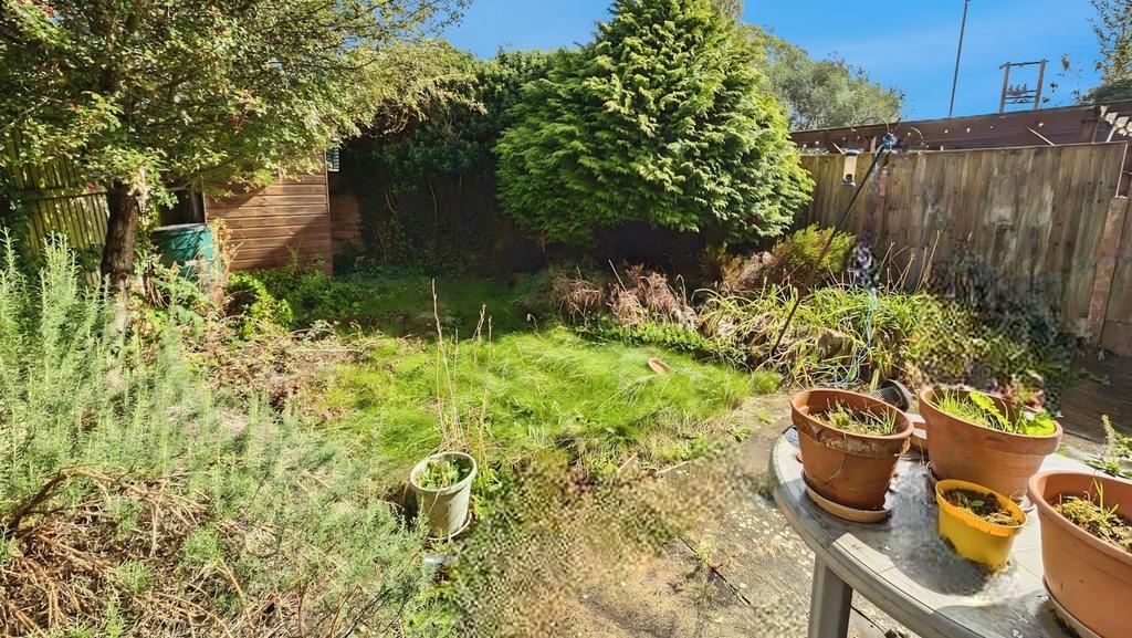 Pbox-garden-337211.jpg