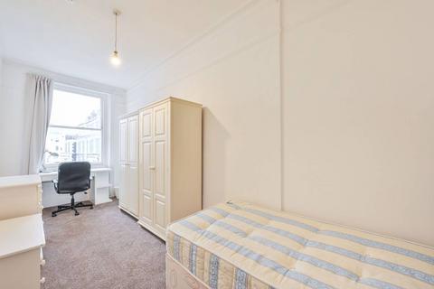 3 bedroom flat to rent, Cromwell Road, South Kensington, London, SW7