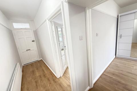 undefined, Carr Road, Northolt UB5