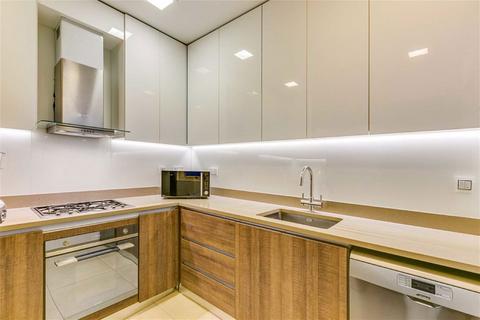 4 bedroom flat for sale, Vicarage Gate, London W8