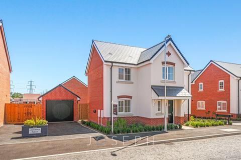 4 bedroom detached house for sale, Bronze Barrow Way, Bramford, IP8
