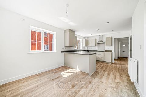 4 bedroom detached house for sale, Bronze Barrow Way, Bramford, IP8